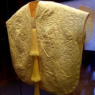 Cape made from Madagascar Golden Orb spider silk
